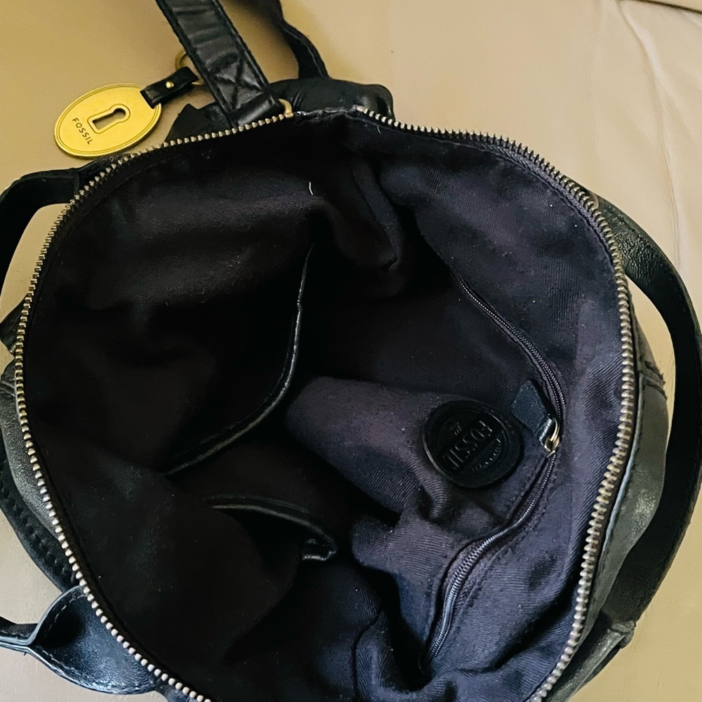 Authentic fossil crossbody purse - Picture 11 of 16